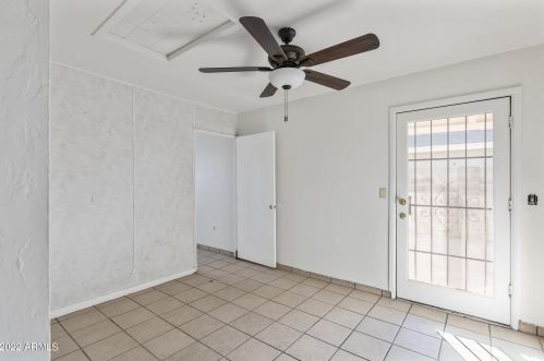 2502 58 Ln, Phoenix AZ 85035-1733 exterior