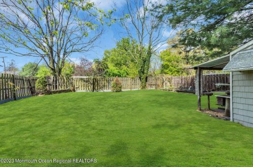 242 Hope Chapel Rd, Jackson Twp NJ  08527-5023 exterior