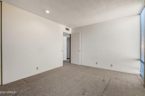 4400 15th Ave, Phoenix AZ 85015-4755 exterior