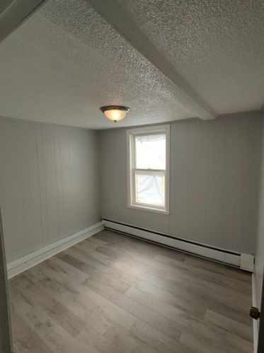 53 Almy St, Fall River MA 02720-2711 exterior