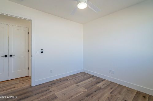 3202 Captain Dreyfus Ave, Phoenix AZ 85032-6706 exterior