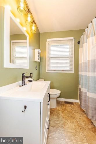 103 Harvard Ave, West Deptford NJ 08093-1810 exterior