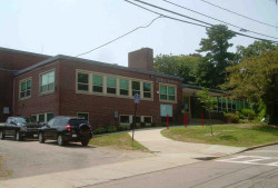 170 Temple St, Newton, MA 02465-2316