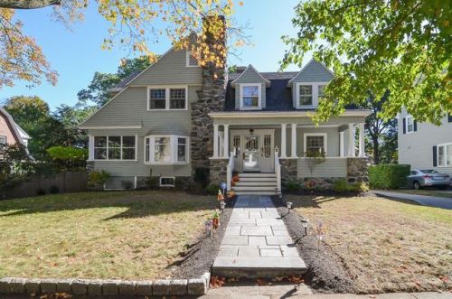 118 Windermere Rd, Newton, MA 02466-2718