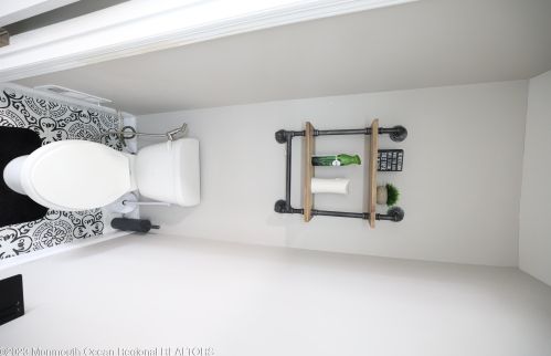 30 Renee Ct, Jackson Twp NJ 08527-2371 exterior