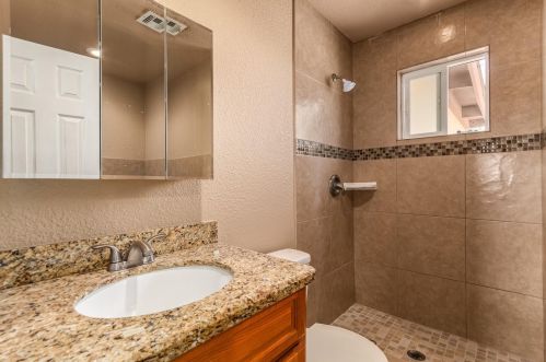 8444 6 Ave, Phoenix AZ 85023-6580 exterior