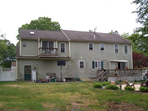 1873 Bay St, Taunton, MA 02780-1080