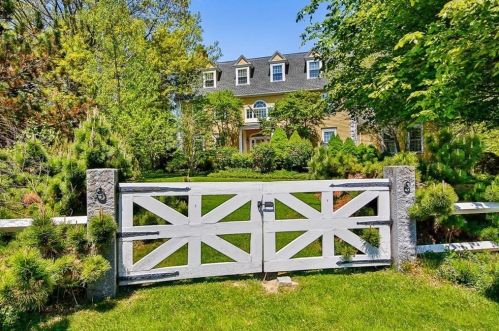 16 Old Farm Way, Newbury, MA 01951-1732