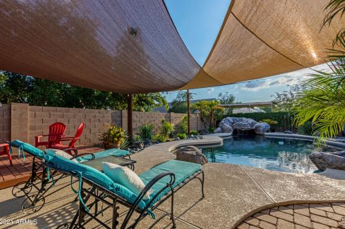 18824 30th St, Phoenix AZ  85050-3412 exterior