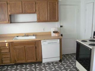 3141 Kensington Rd, Cleveland OH  44118-3564 exterior