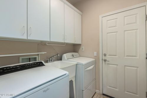 25107 51 Dr, Phoenix AZ 85035-1902 exterior