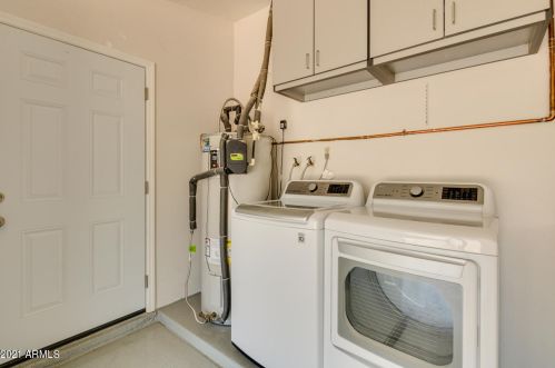 4302 Acoma Dr, Phoenix AZ 85032-4855 exterior