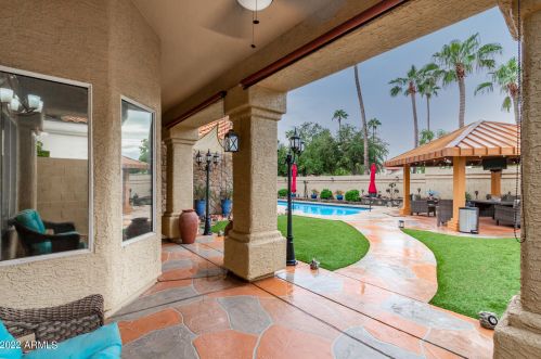 16202 33 Pl, Phoenix AZ 85032-3110 exterior