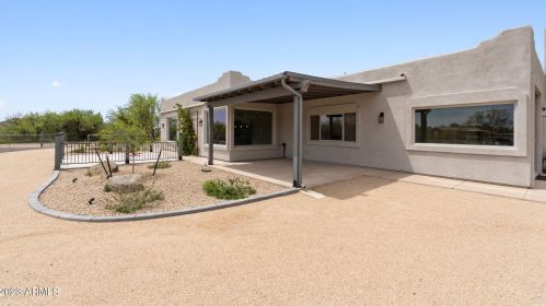 39068 15th Ave, Phoenix AZ 85086-7226 exterior