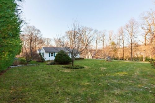 1221 Canton Ave, Milton MA 02186-3503 exterior