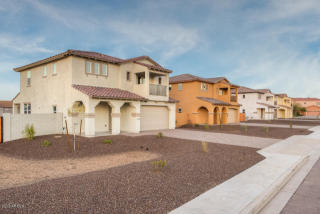 2046 Paradise Ln, Phoenix AZ  85022-3459 exterior