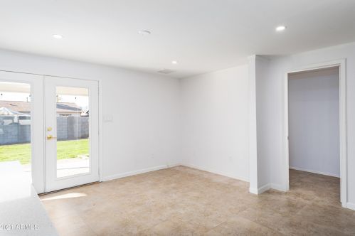 3767 Captain Dreyfus Ave, Phoenix AZ 85032-6672 exterior