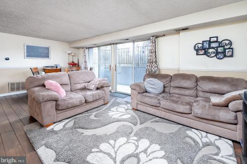 108 Kenwood Dr, Erial NJ  08081-4215 exterior