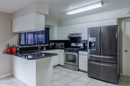 7208 41st Ave, Phoenix AZ  85051-8101 exterior