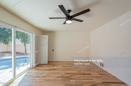 237 Denton Ln, Phoenix AZ 85014-2676 exterior