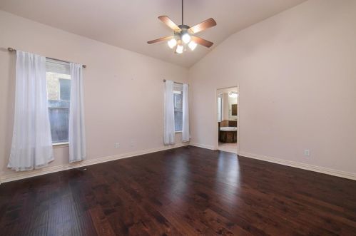 8605 Lindenwood Ln, Irving TX  75063-3917 exterior