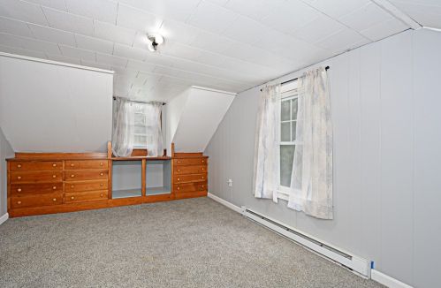 377 Main St, East Brookfield MA 01515-1703 exterior