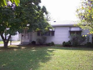 218 Downes Ln, Louisville KY  40214-3041 exterior