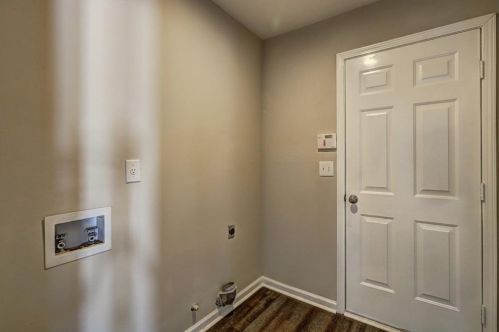 254 Hillandale Dr, Stockbridge GA 30281-3048 exterior