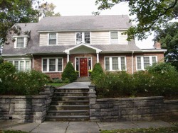5 Agawam Rd, Newton, MA 02468-1302