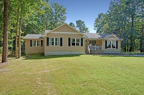 715 Reed Rd, Jackson Twp NJ 08527-4737 exterior