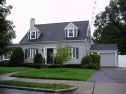 9 Cornell St, Newton, MA 02462-1105