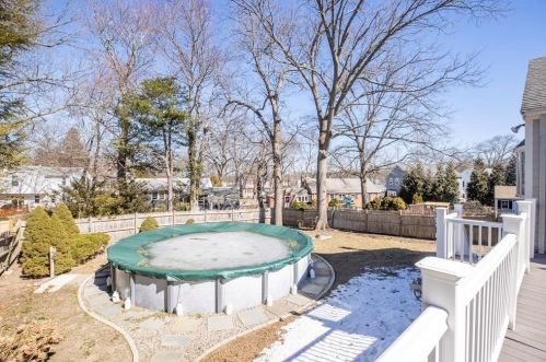 34 Rose St, Milton MA 02186-4616 exterior