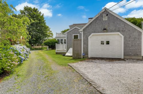 75 Main St, Chatham MA 02633-2419 exterior