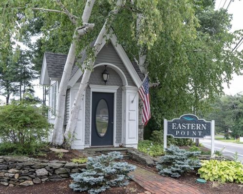 15 Eastern Point Dr, Shrewsbury, MA 01545-2174