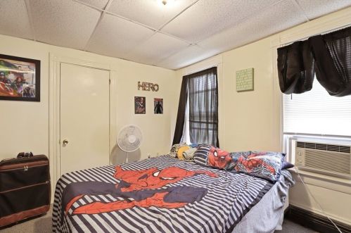 32 Corthell Ave, Whitman MA 02382-1803 exterior