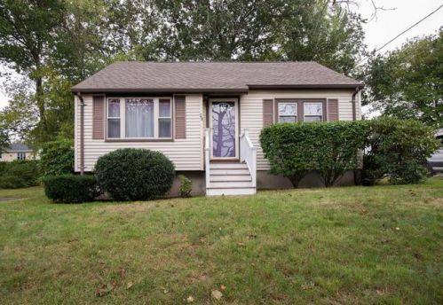 19 Blair Ter, Peabody, MA 01960-5105