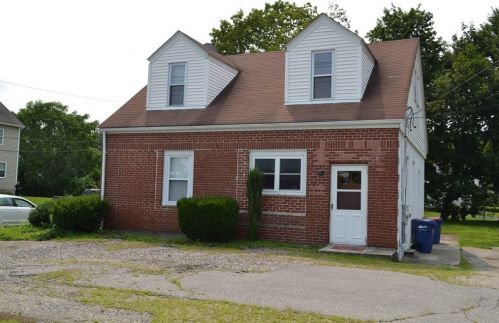 89 Fall River Ave, Seekonk, MA 02771-5325