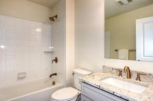 49 Pinetree Dr, Methuen MA 01844-1268 exterior