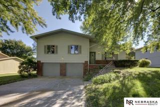 14907 Versaille St, Bellevue, NE 68123-3671