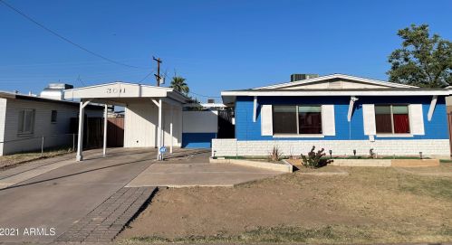 3011 81st Dr, Phoenix AZ  85033-4760 exterior