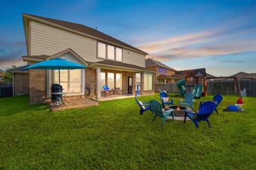 127 Blossom Ter Ln, Richmond TX 77469-5888 exterior