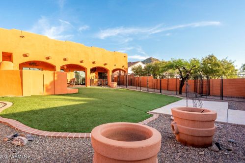 9032 14 Pl, Phoenix AZ 85014-4210 exterior