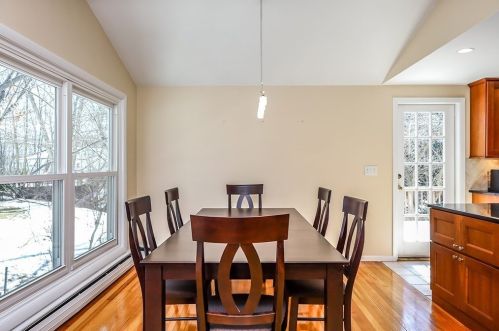 14 Selwyn Rd, Newton MA 02461-2142 exterior