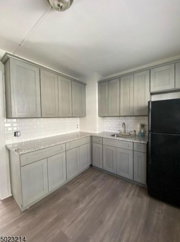 86 Tappan Ave, Belleville NJ  07109-2662 exterior