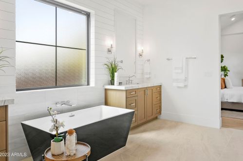 222 Belmont Ave, Phoenix AZ  85021-7229 exterior