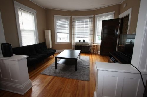 46 Butler St, Worcester MA 01607-1351 exterior