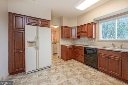 428 Billings Ave, West Deptford NJ 08066-2225 exterior