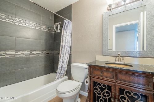 3013 Aster Dr, Phoenix AZ 85032-7332 exterior