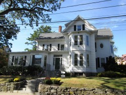49 Seminary Ave, Newton, MA 02466-2617