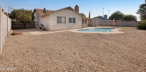 3834 Carol Ann Way, Phoenix AZ 85032-4062 exterior